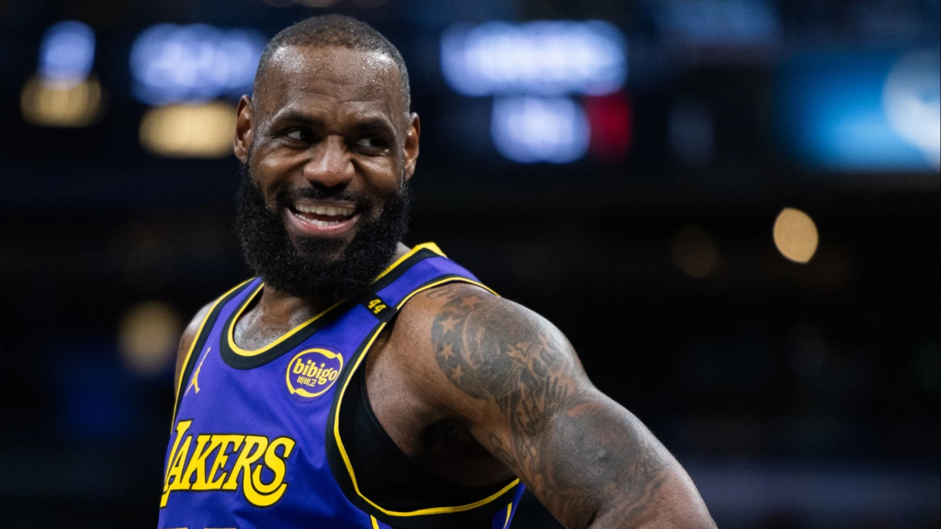Lakers Edge Pacers 120-119, LeBron James Clinches Win