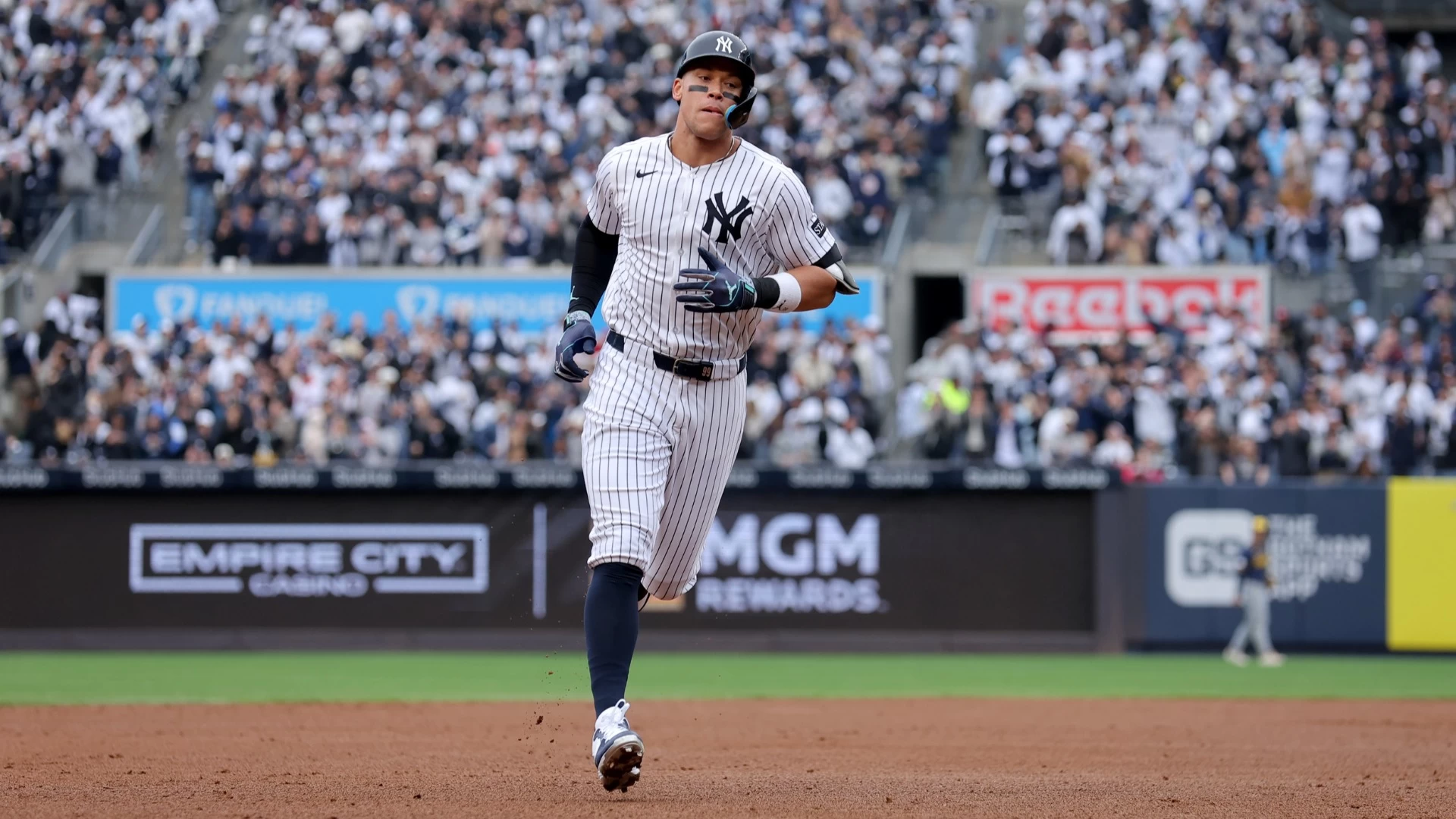 Yankees Smash Records with Impressive Weekend Wins