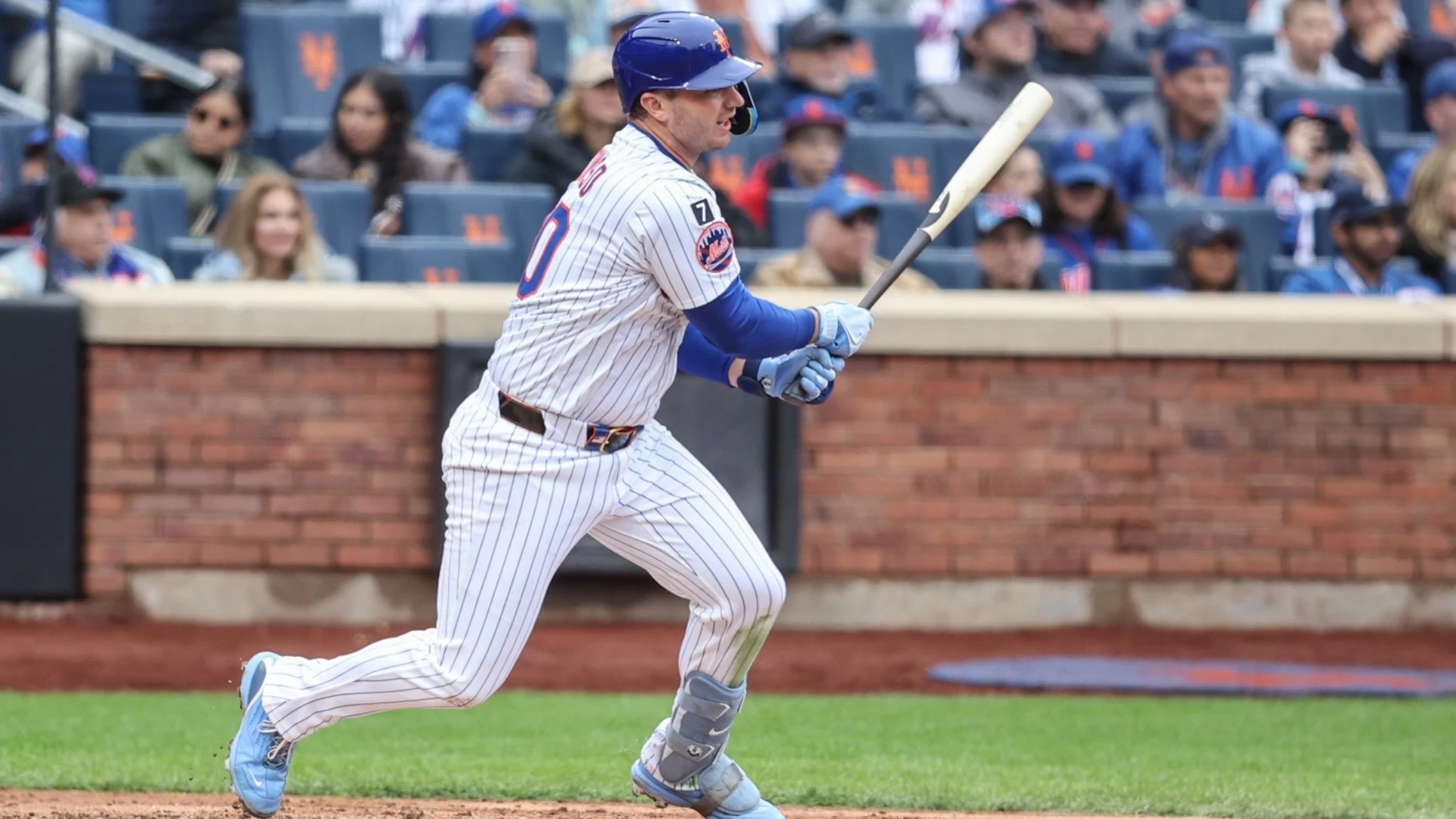 Bellozo and Alonso’s Showdown: Baseball’s Chilly Night Out