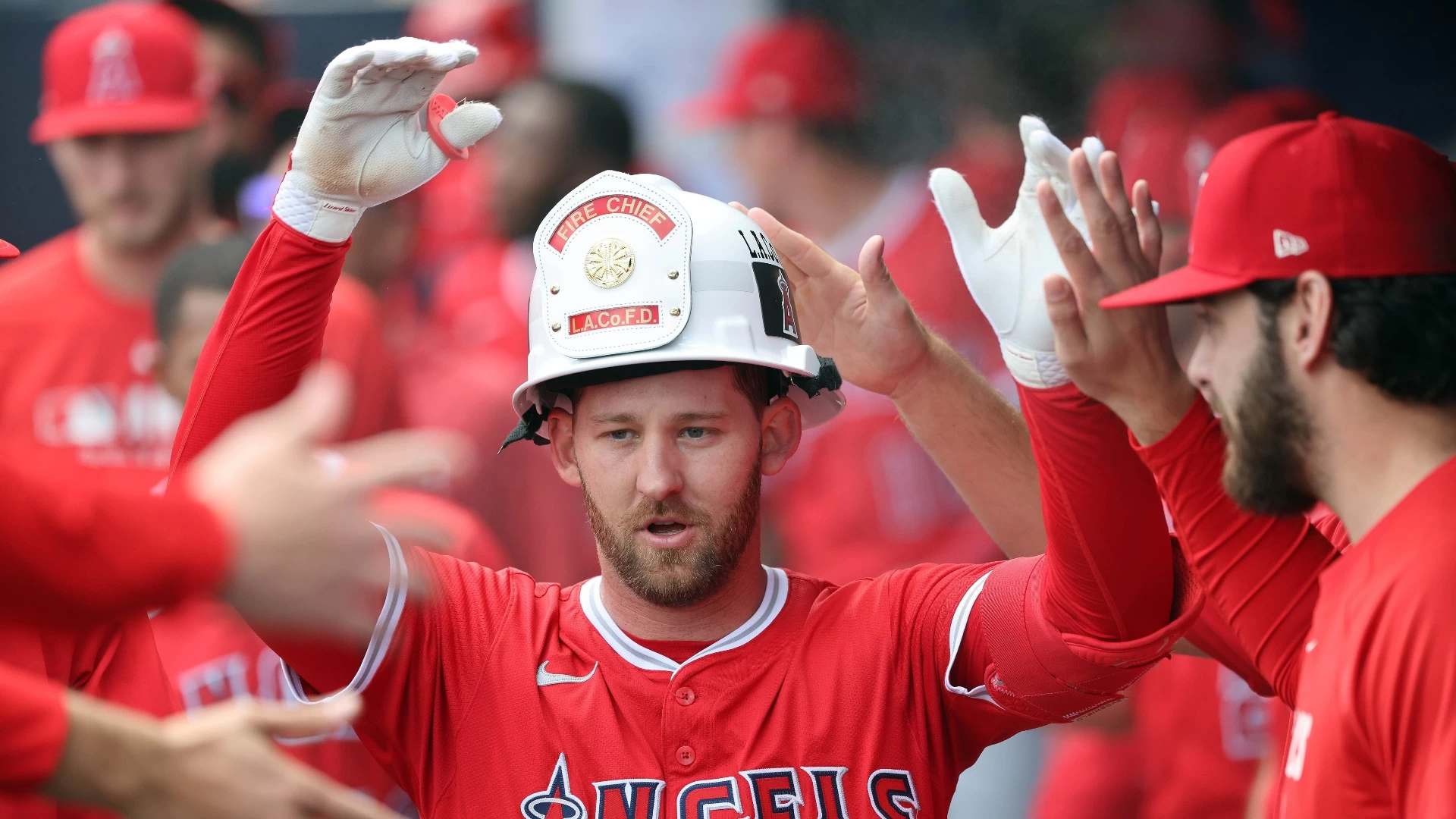 Angels Dominate Rays with Six Home Runs in 11-1 Victory