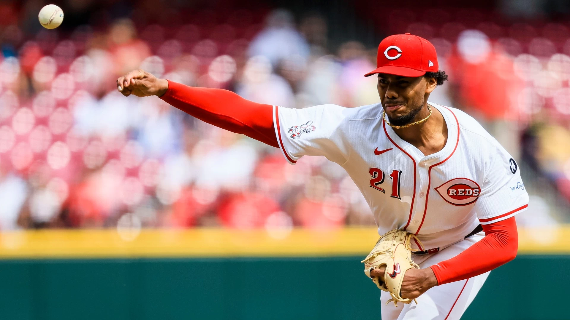 Reds' Hunter Greene Dominates in Sweep Against Pirates