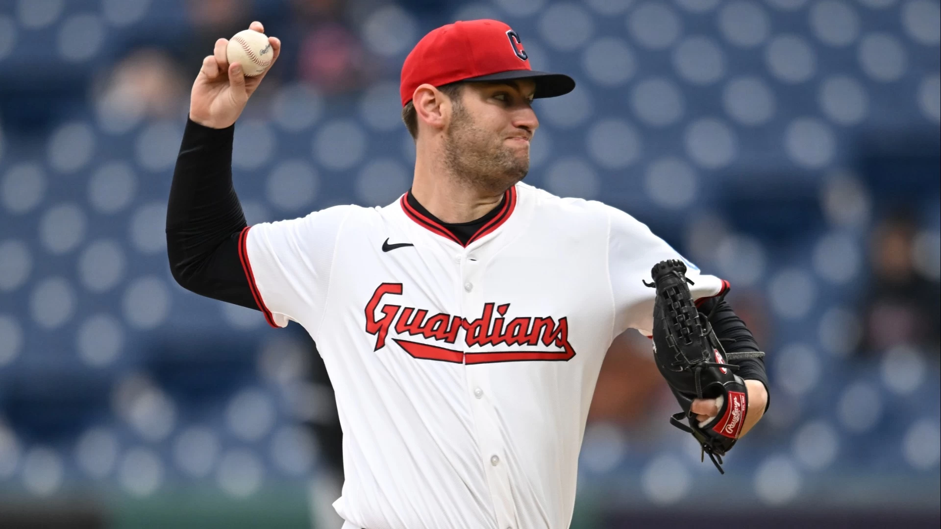 Cleveland Battles Baltimore; Arizona Faces Miami Tonight