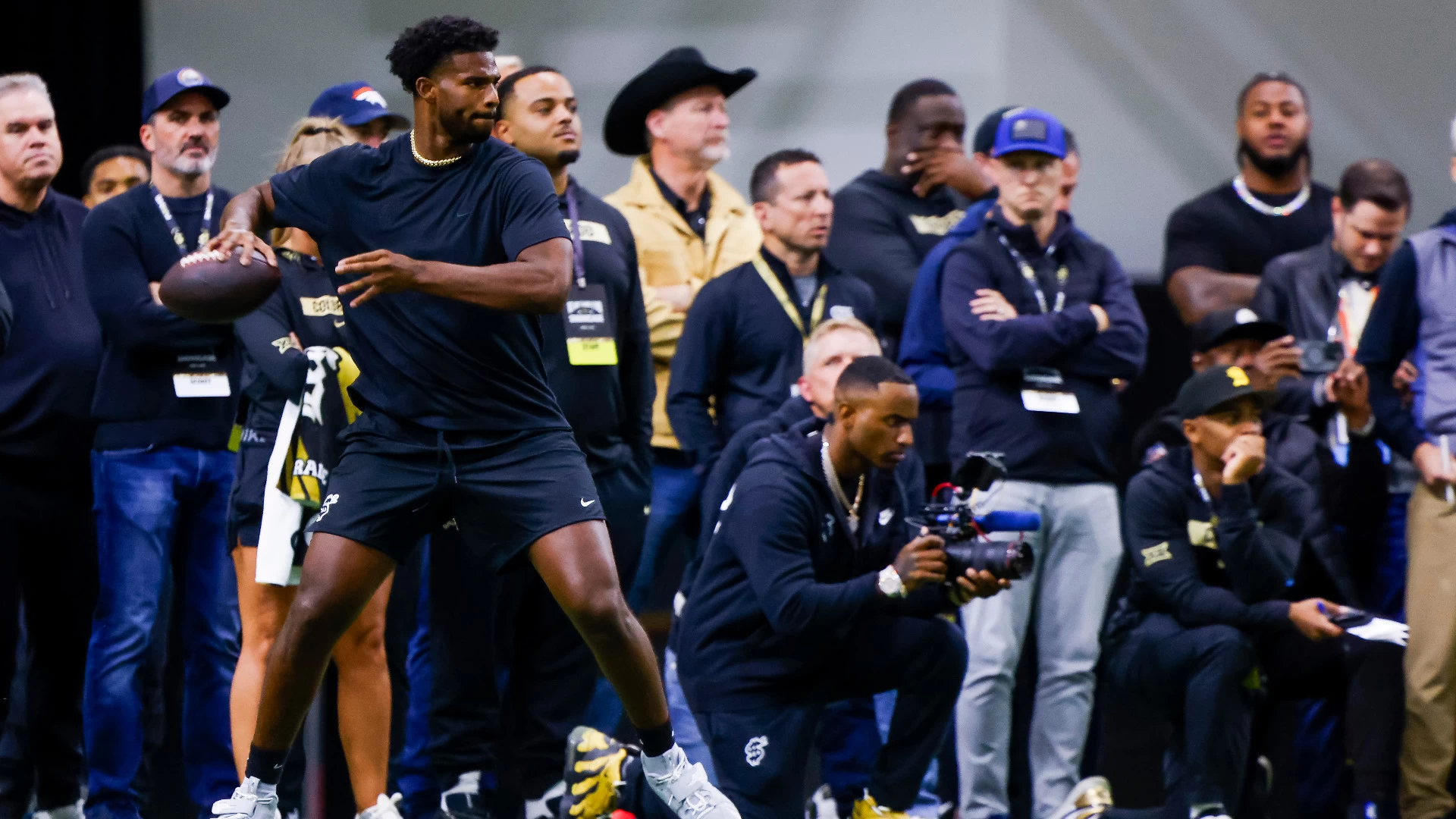 NFL Draft Speculations: Giants Eyeing Shedeur Sanders?