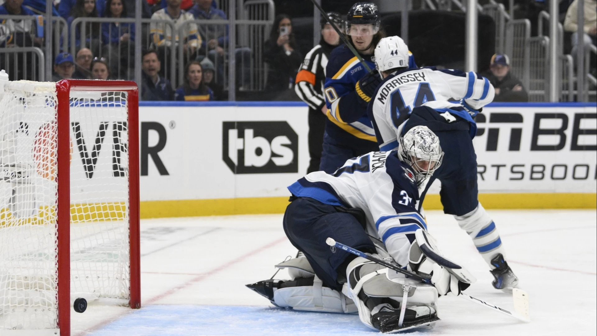 Blues Dominate Jets, Hellebuyck Struggles in Stanley Cup Playoff