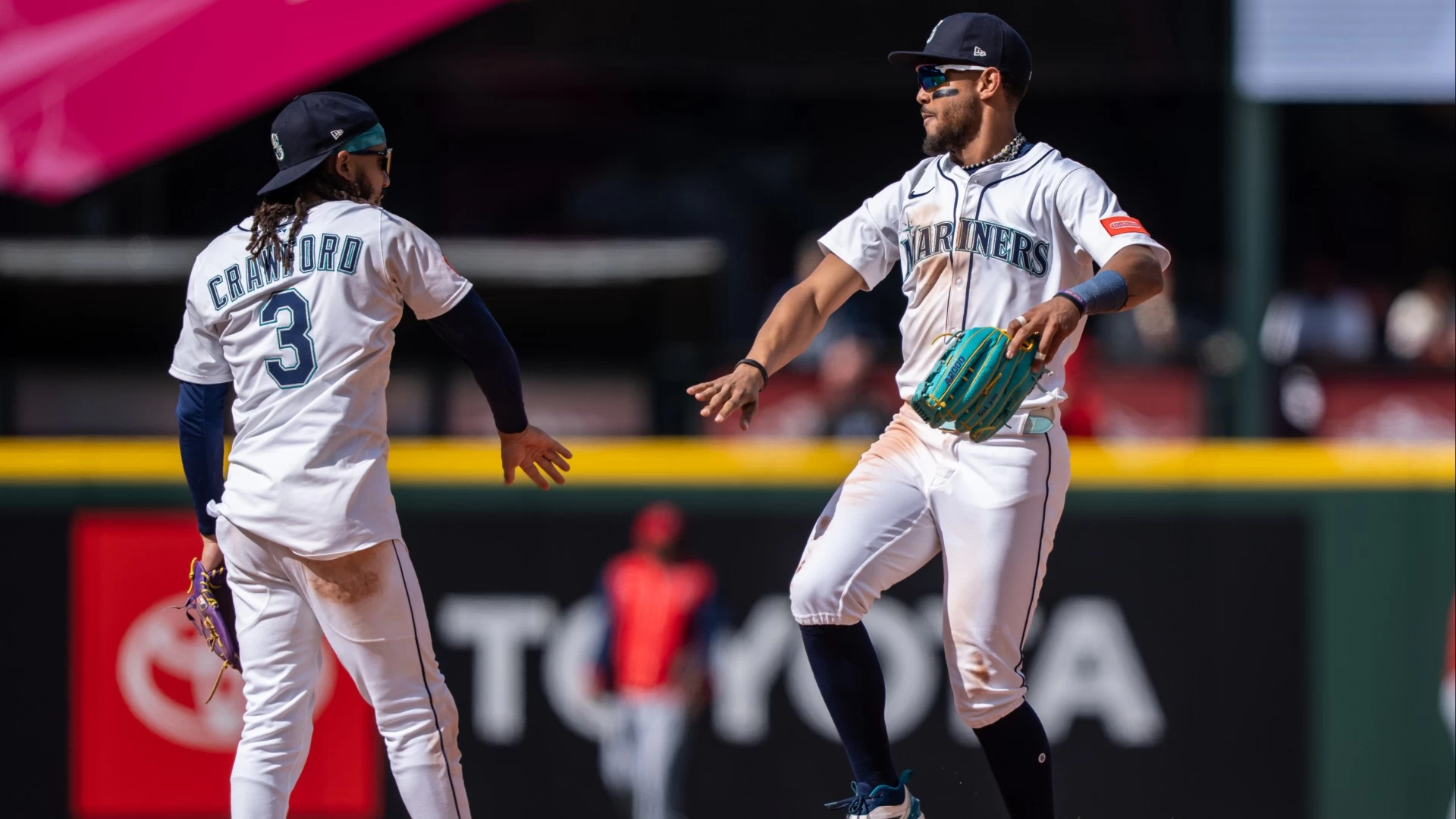 Seattle Heats Up: MLB Game Highlights and Predictions