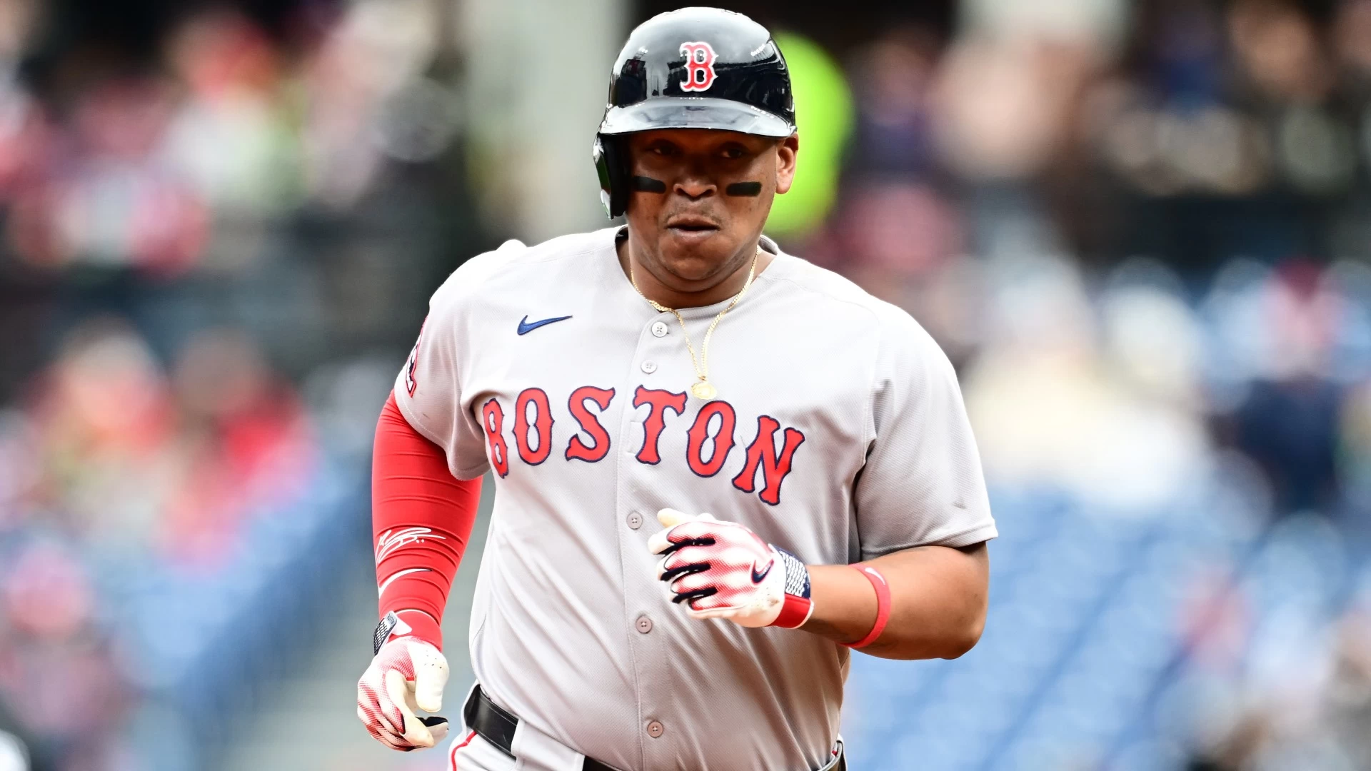 Rafael Devers Declines First Base Role Following Casas Injury