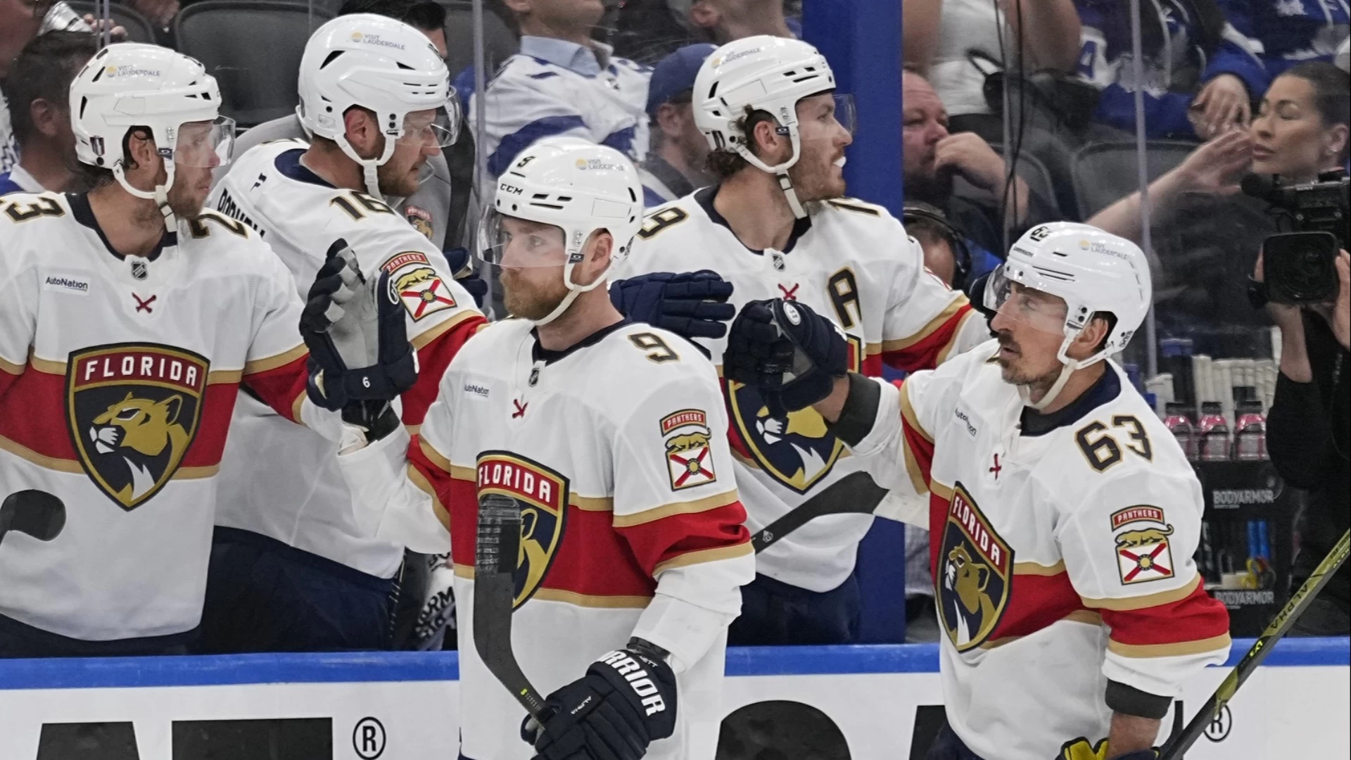 Panthers Dominate Maple Leafs 6-1 in Recent Matchup