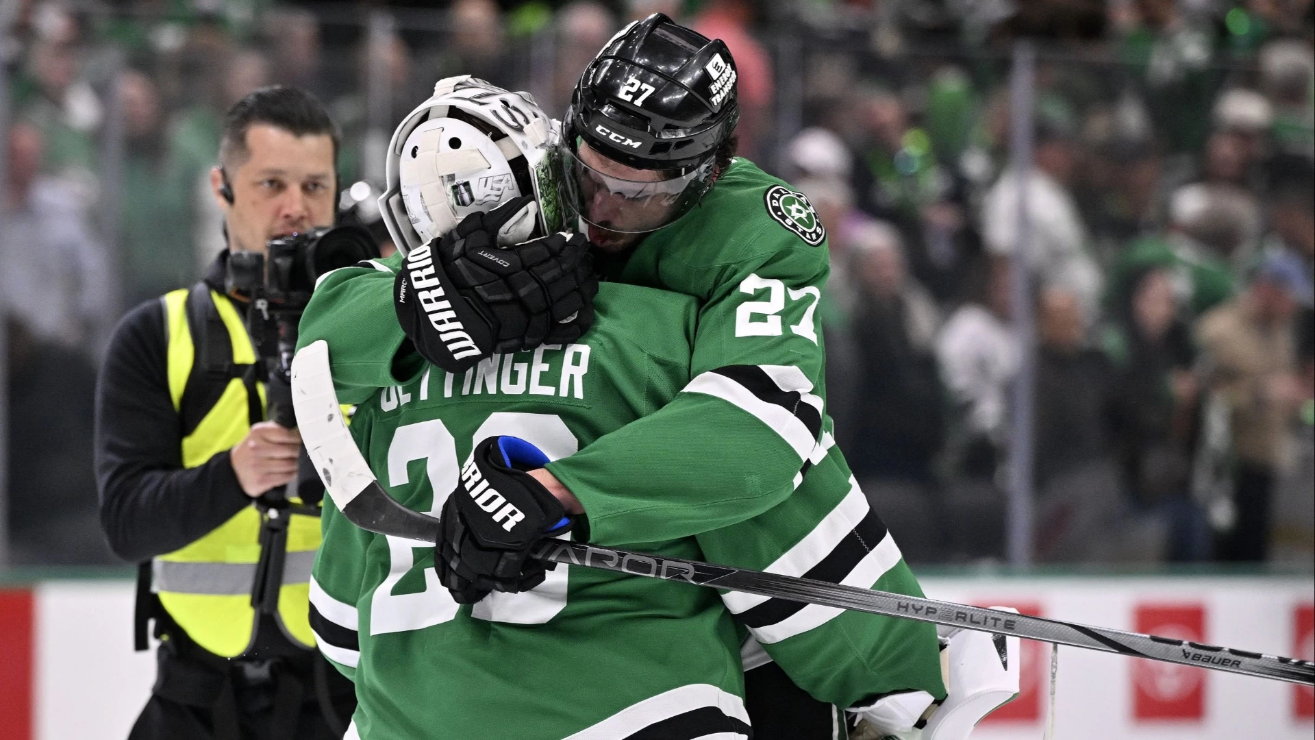 Oilers' Playoff Meltdown: Three Goals Allowed in 5 Minutes