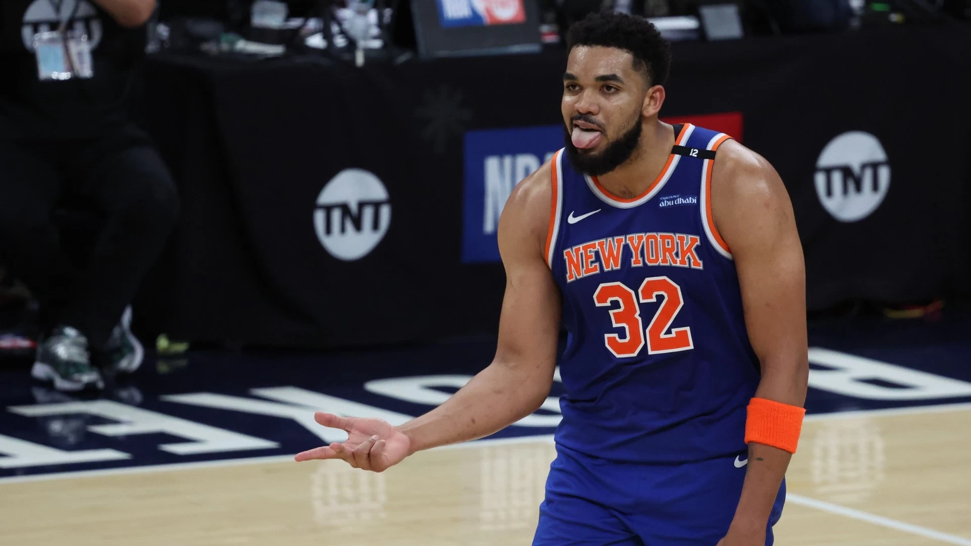 Knicks Rally to Win Game Three Against Pacers: 106-100