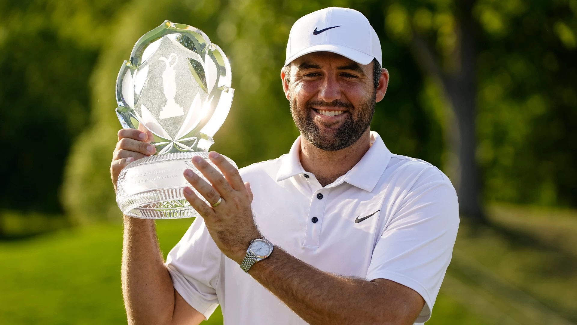 Smylie Kaufman Talks the Latest Golf Headlines on Coast to Coast