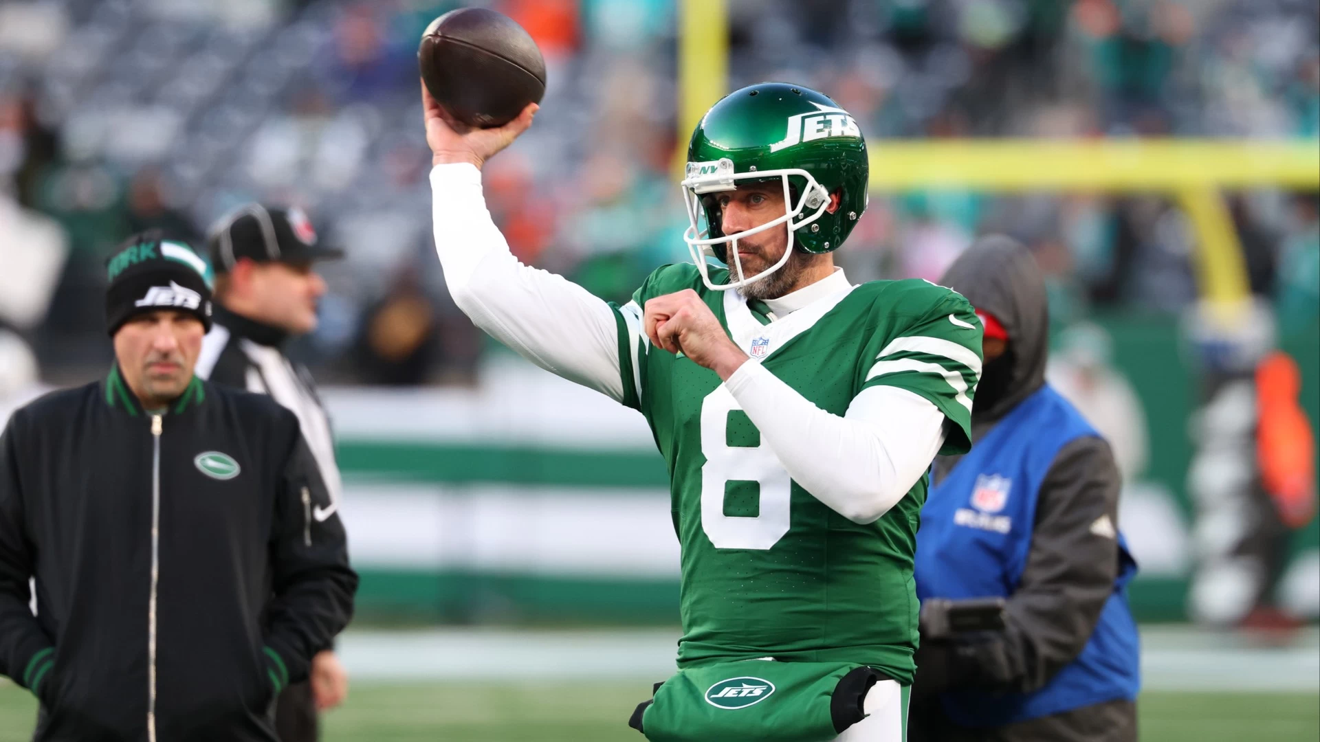 Aaron Rodgers Signs 1-Year, $13.65M Deal with Steelers