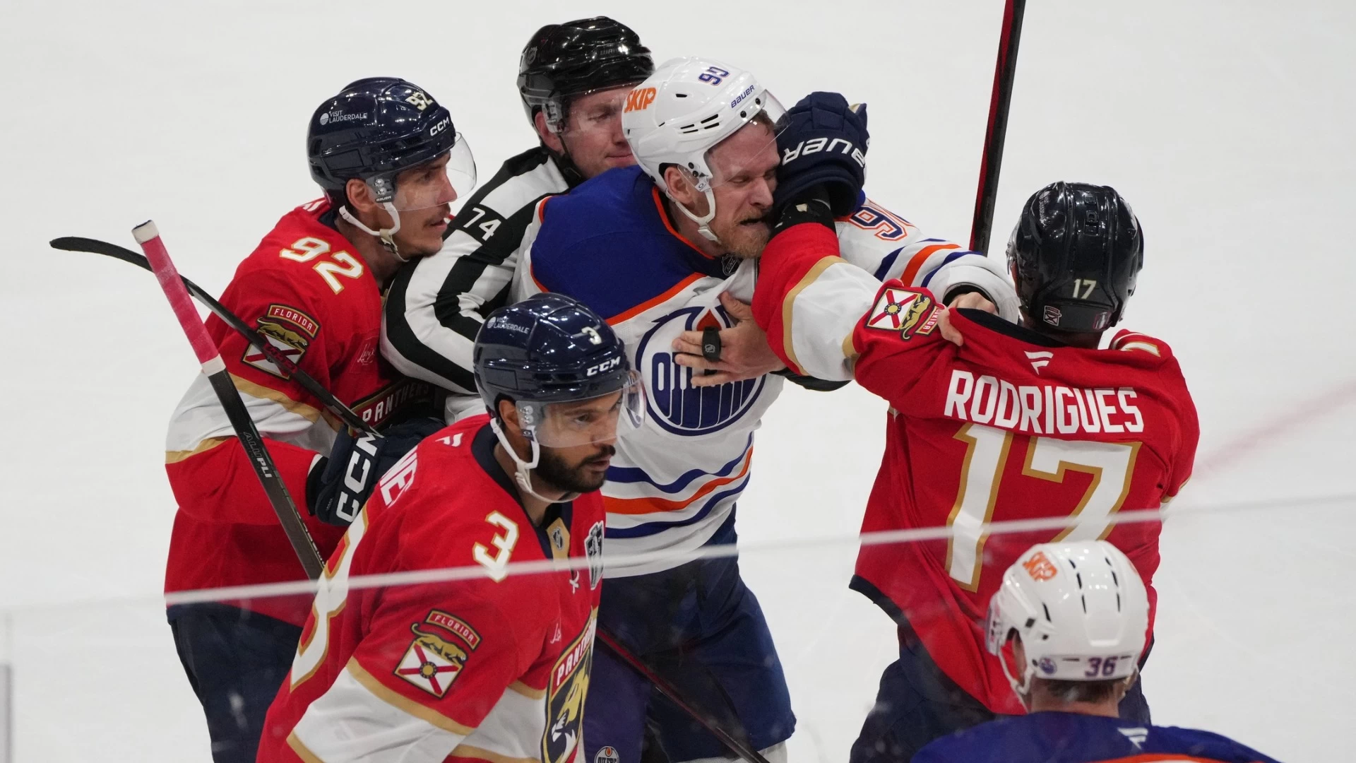 Panthers Dominate Oilers with 6-1 Victory in Stanley Cup Final