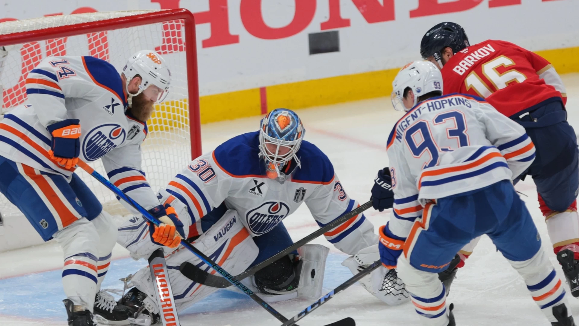 Edmonton Oilers' Critical Game: Skinner's Role and Challenges