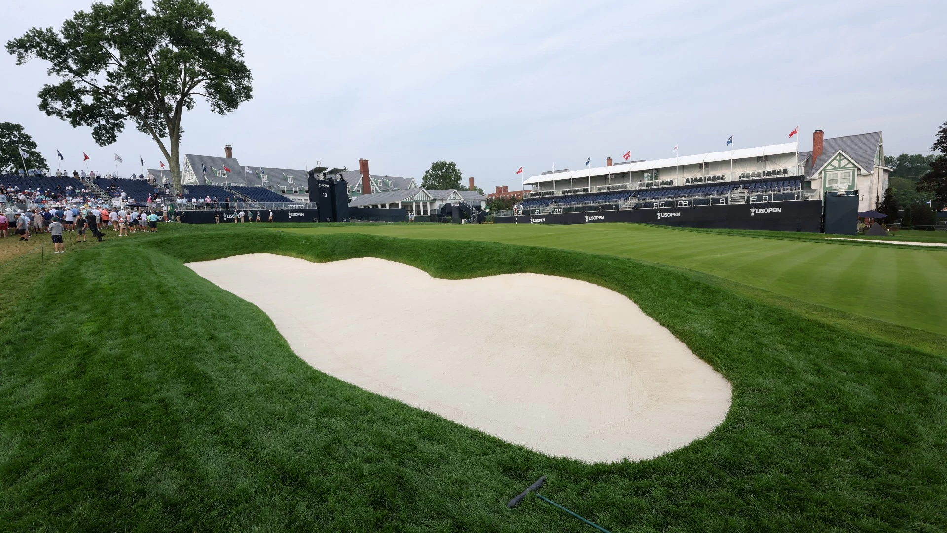 Analysis of Round 2 at Oakmont: Performance & Expectations