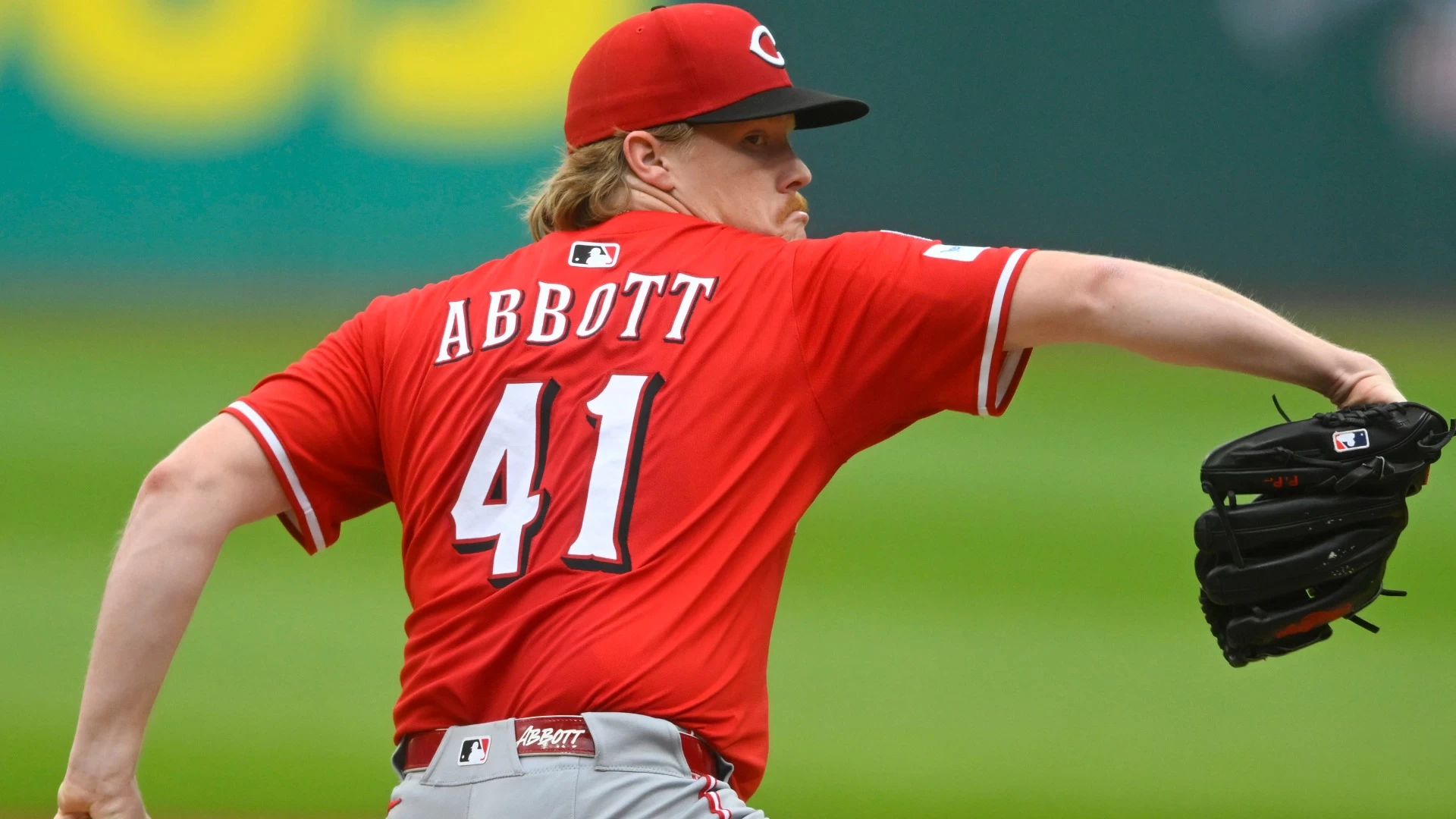 Twins vs. Reds Game Analysis: Festa vs. Abbott Showdown