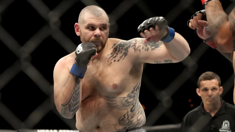 Parker Porter Recounts Intense Match and Unexpected Knockdown