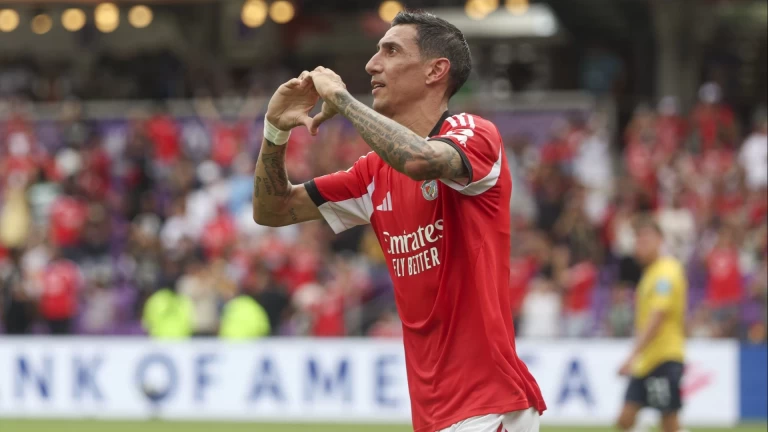 Benfica and Boca Juniors Face Tough Challenges in Tournament