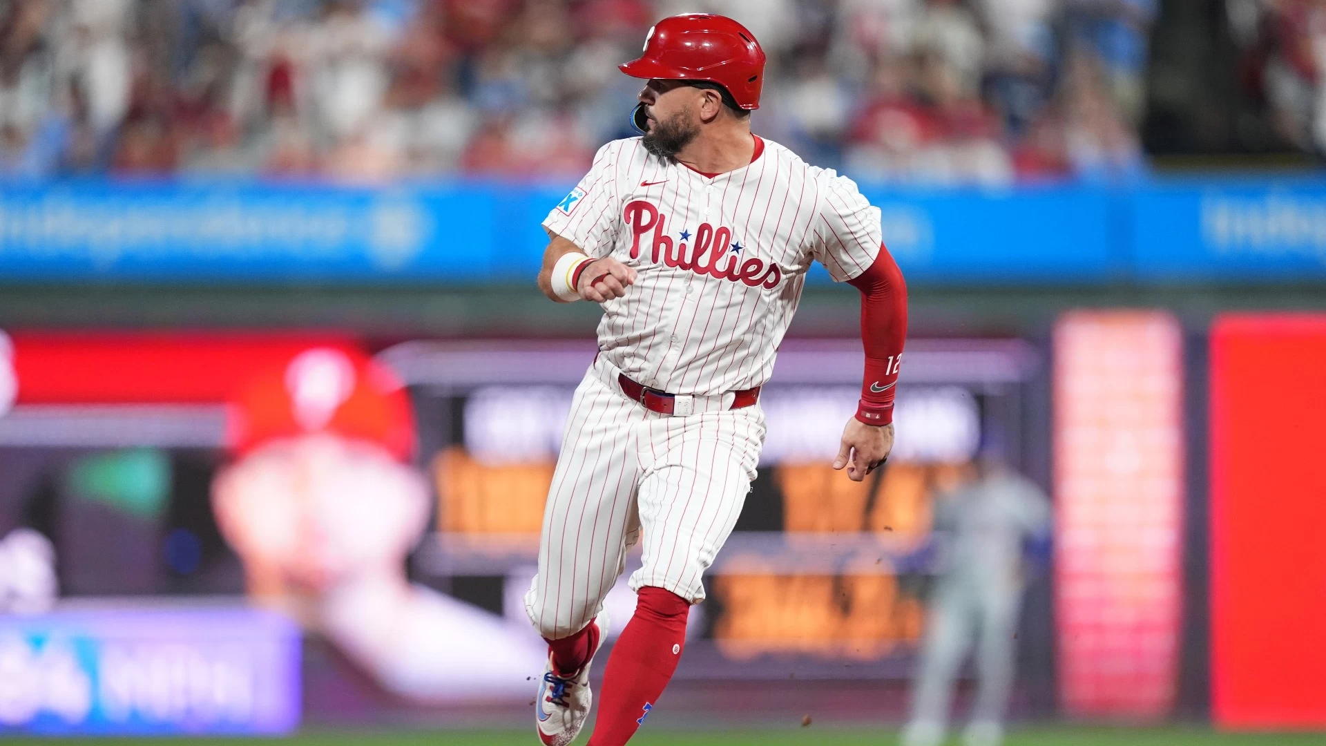 Phillies Steal NL East Lead from Mets After Weekend Clash