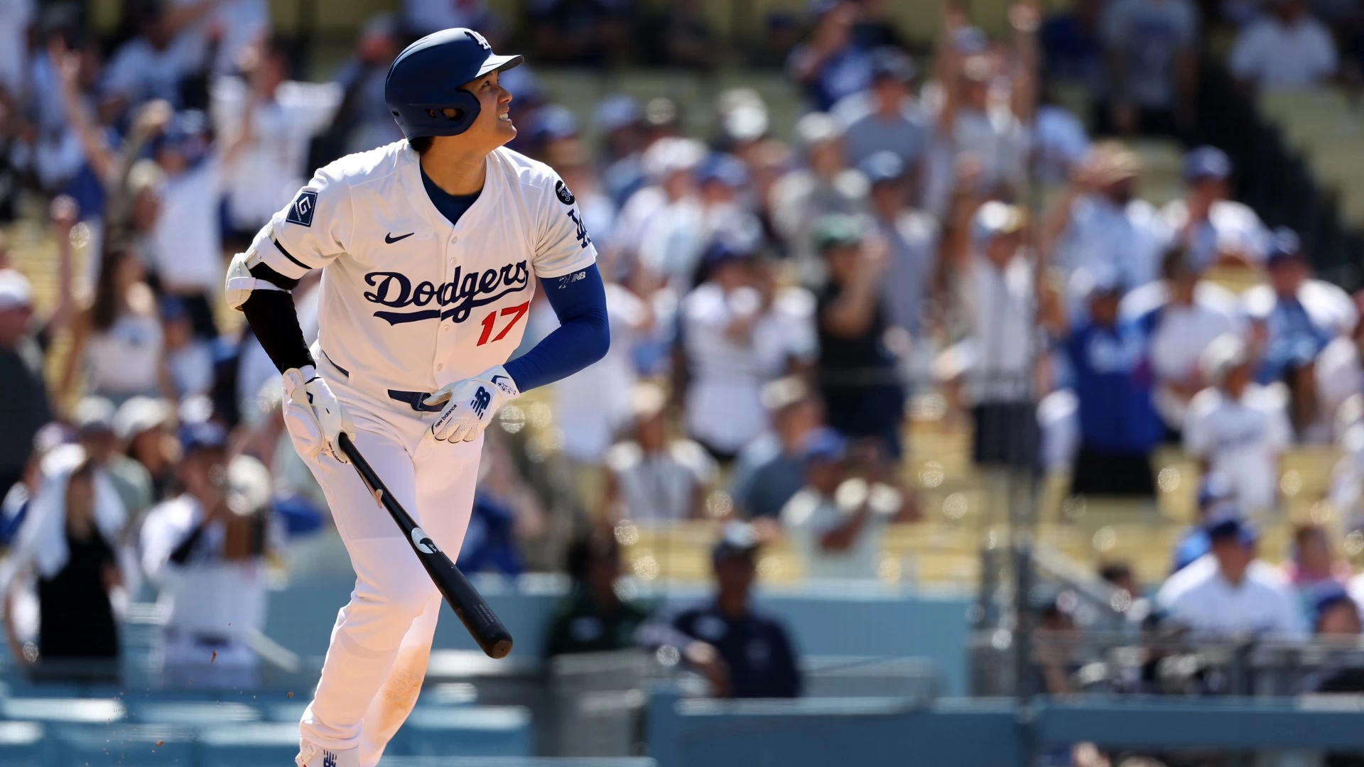 Shohei Otani Shines with a Home Run in Dodgers' 13-7 Win Sunday