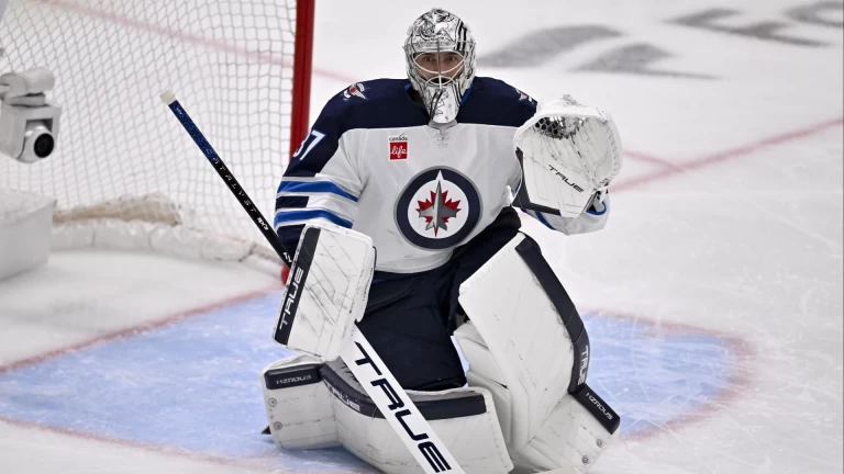 Top Contenders for the Vezina Trophy: 2025-26 Predictions