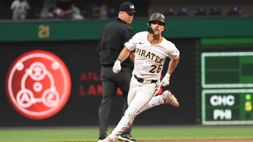 Pirates' Fire Sale Begins: Adam Frazier Traded, Team Struggles