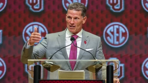 Brett Venables Faces Tough Challenges in Year 4 at Oklahoma