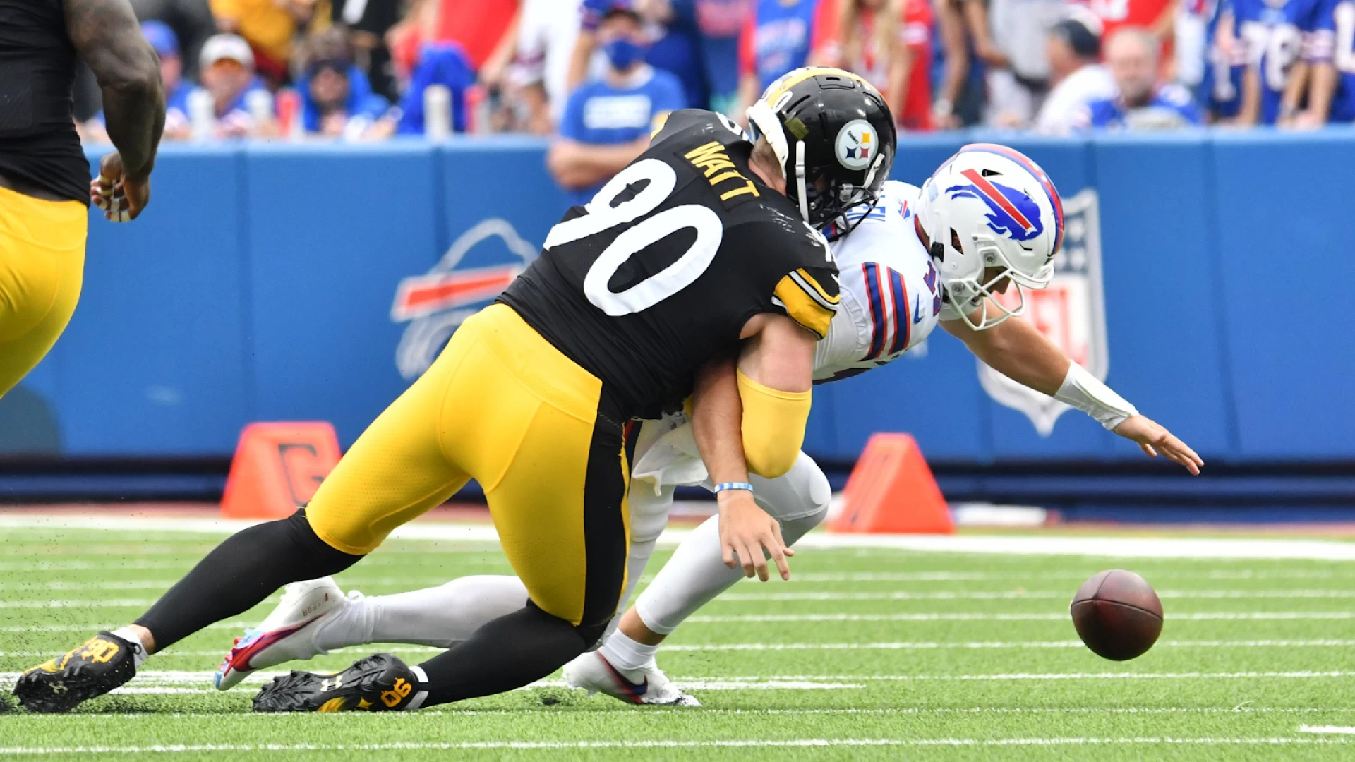 TJ Watt Signs Historic NFL Deal as Highest Paid Non-QB