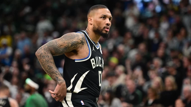 Damian Lillard Returns to Portland After Bucks Buyout