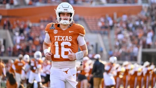 What Are Arch Manning's Realistic Expectations at Texas in 2025