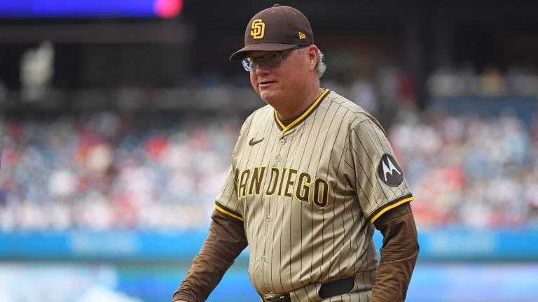 NL West Heats Up: Can the Padres Challenge the Dodgers' Lead?