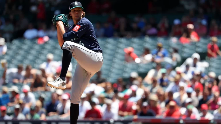 Mariners Clash With Rangers on Friday: Key Game Insights