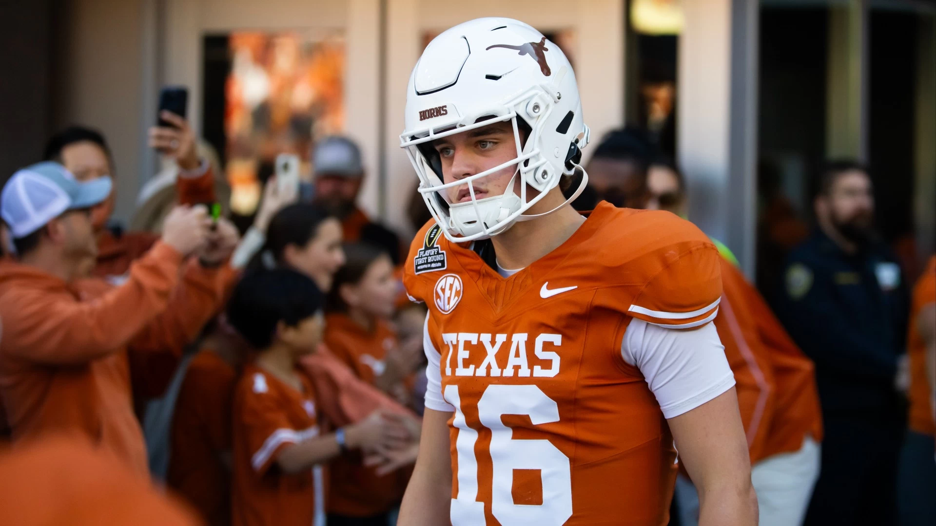 August Marks the Thrill of College Football Season: Week 1 Lines