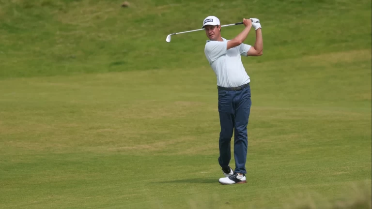 Harris Engish Discusses Local vs. National Play for College