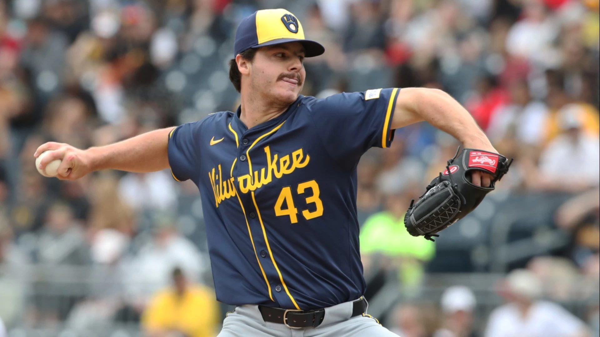 Milwaukee Brewers Favorite Despite Pitching Change