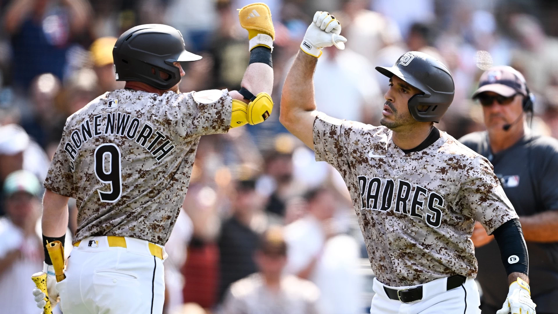 Padres Visit Diamondbacks to Open NL West Series on Monday