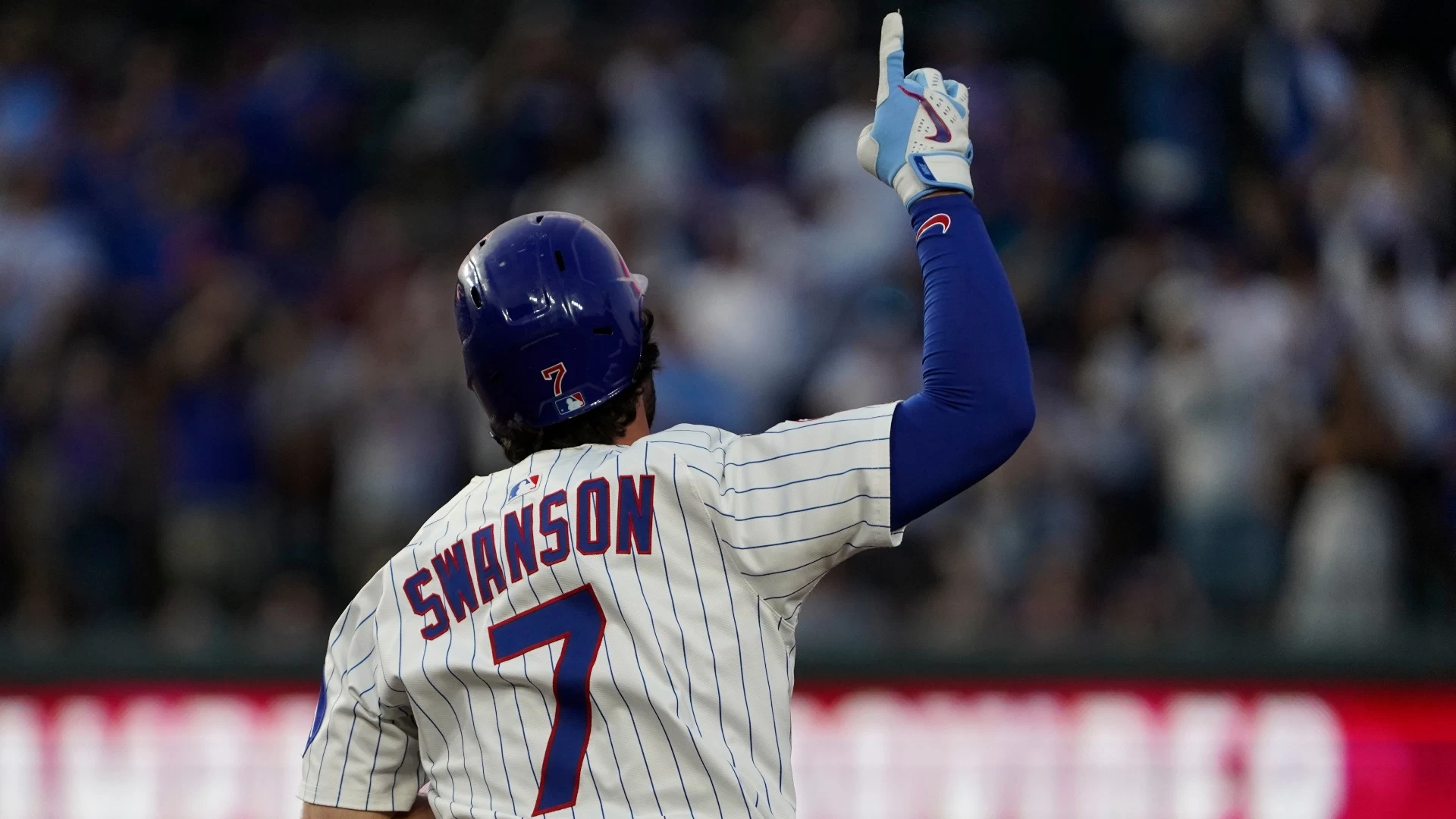 Cubs Remain Heavy Favorites Against Reds in Tuesday's Clash