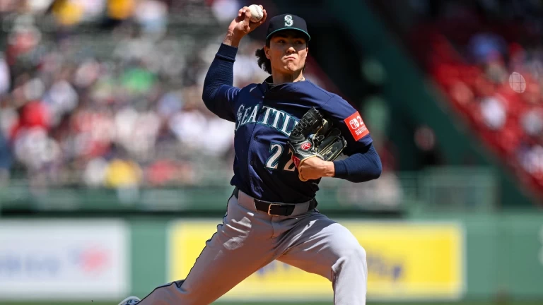 Bryan Woo, Mariners Face White Sox as Hefty Favorites