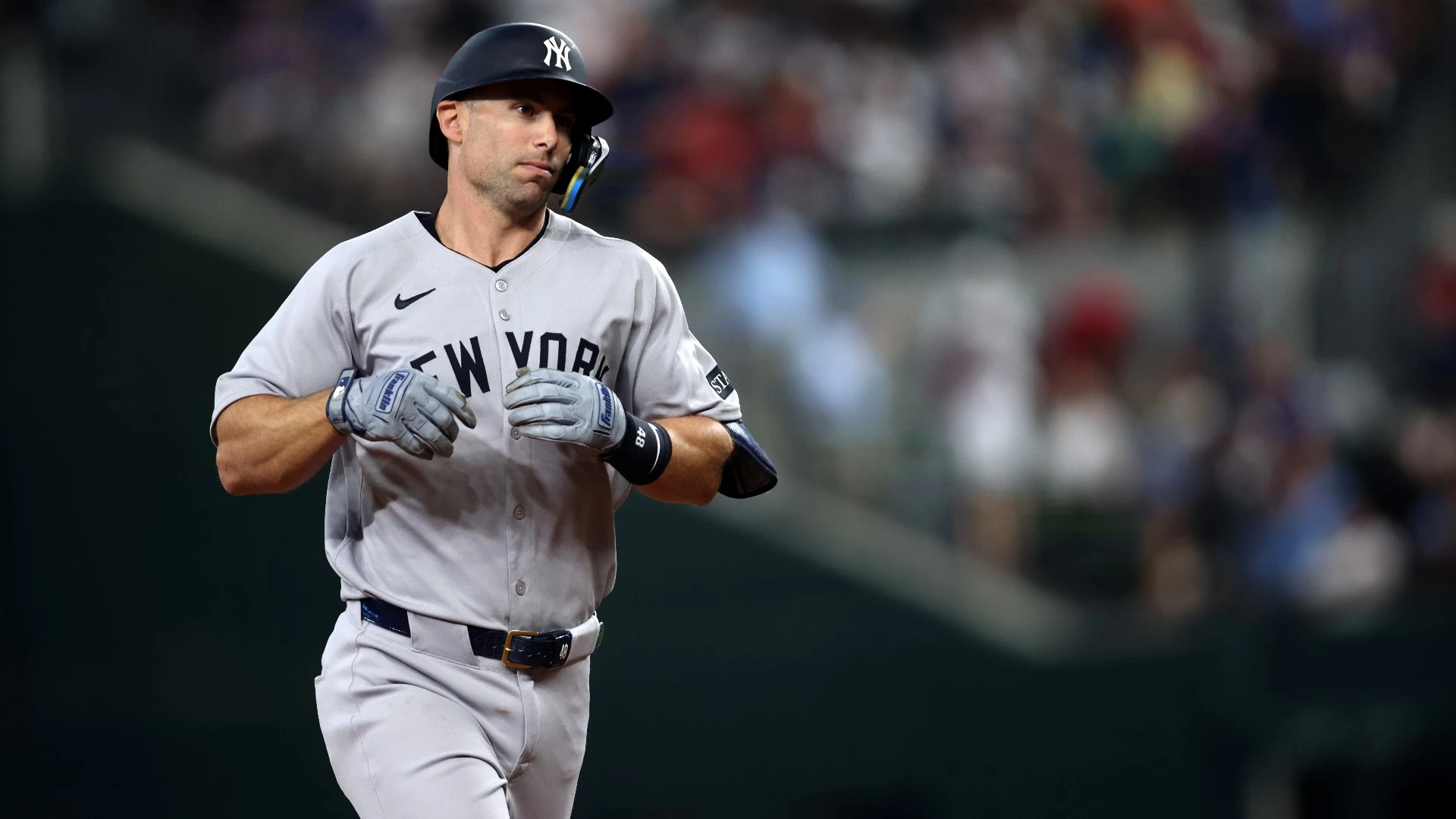 Yankees Clinch 61st Win Against Rangers with Late Drama