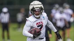 Top 3 First-Round Running Backs in Fantasy Football