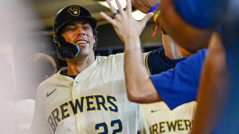 Brewers Smash Pirates, Continue Historically Dominant Stretch
