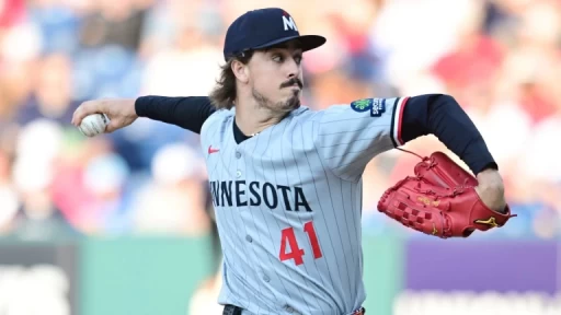 Yankees Battle Twins: Ryan Faces Schlitler in New York