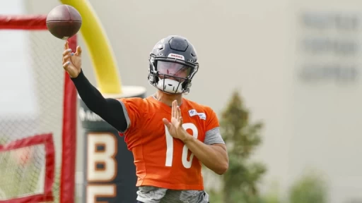 Caleb Williams Set to Start in Sunday Night's Action