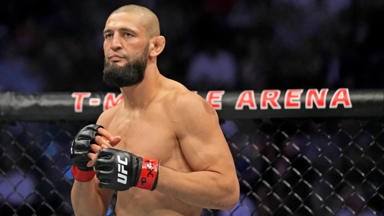 Chimaev vs. Du Plessis Showdown: A Test of Might & Skill