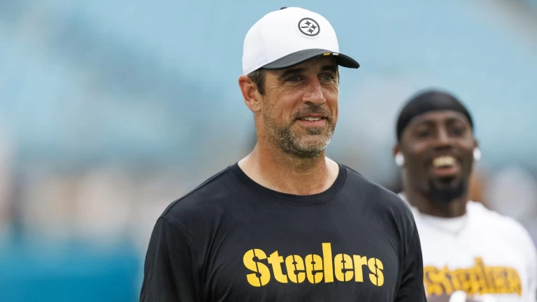 Aaron Rodgers' Fantasy Forecast With Steelers in 2025