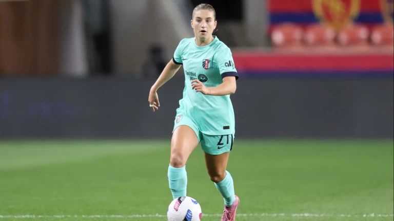 Kansas City Current's Winning Streak Faces Top Contenders