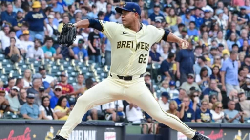 Brewers Eye 15th Consecutive Win Against Reds Today