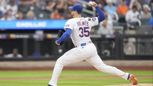 Seattle vs. New York Showdown: Kirby vs. Holmes Tonight
