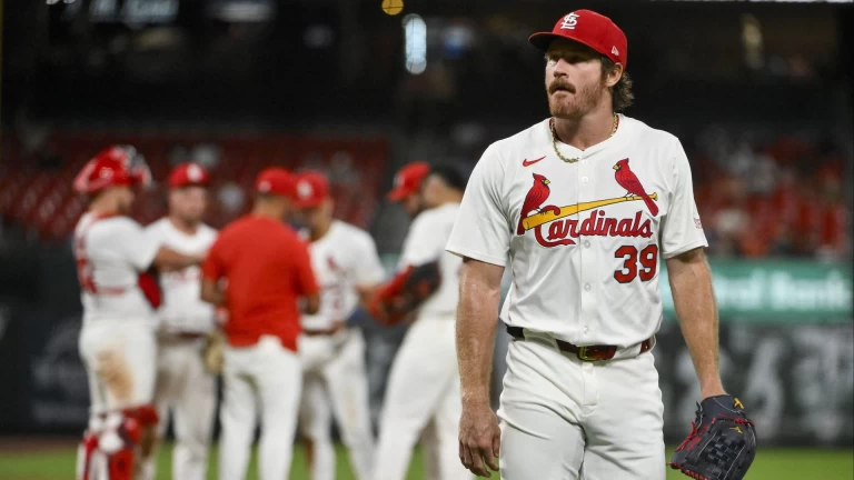 Pitching Prop Bet: Over 2.5 Earned Runs for Mikolas