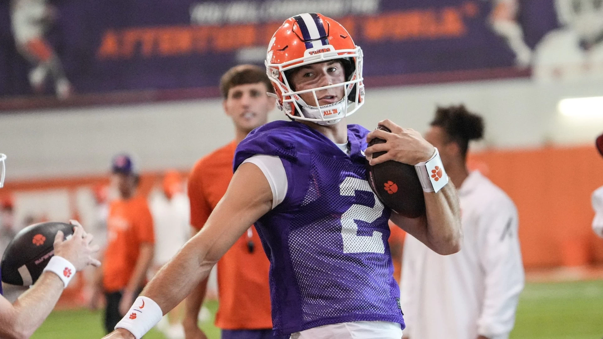 Exploring Heisman Trophy Odds and Key Player Performances