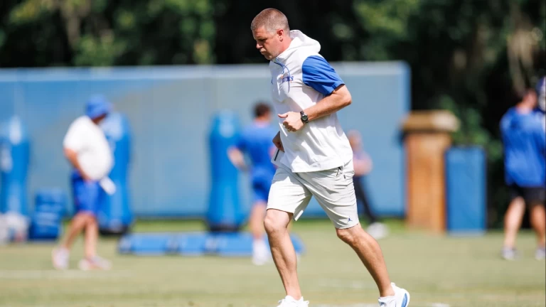 Can Billy Napier Lead the Florida Gators to 10 Wins?